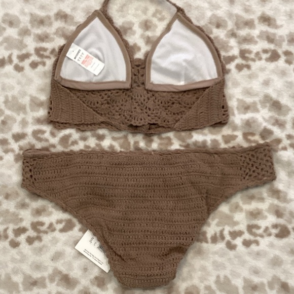NWT Natural Brown Triangle Crochet Bikini Set with Hipster Pant, Size 6 - Picture 6 of 14